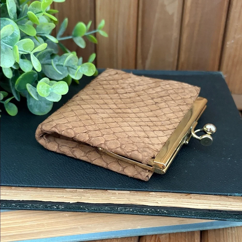 Vintage Snakeskin Coin Purse Kiss Lock Clutch Brown Suede Lined - Picture 2 of 6